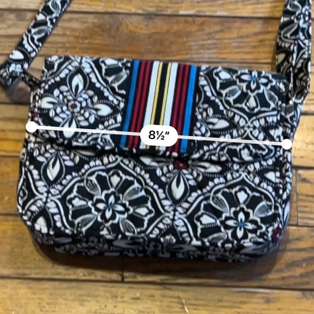 Vera Bradley Crossbody Messenger Bag Barcelona Retired Pattern quilted bag